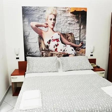 德尔帕可别墅酒店 3* 里米尼