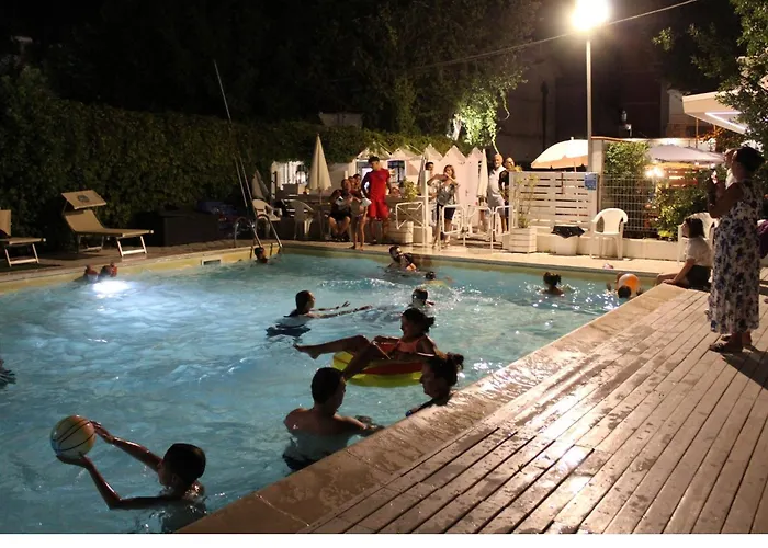 Del Parco 3* Ρίμινι