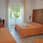 ホテル Del Parco 3*